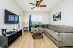Deluxe Condo Next To Clubhouse, Vista Cay - 3005